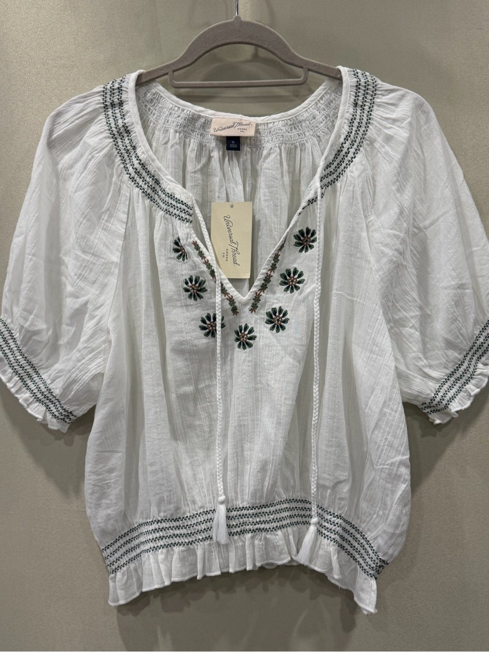 Universal Tread White Embroidered Peasant Blouse with Tassel Tie size XL
